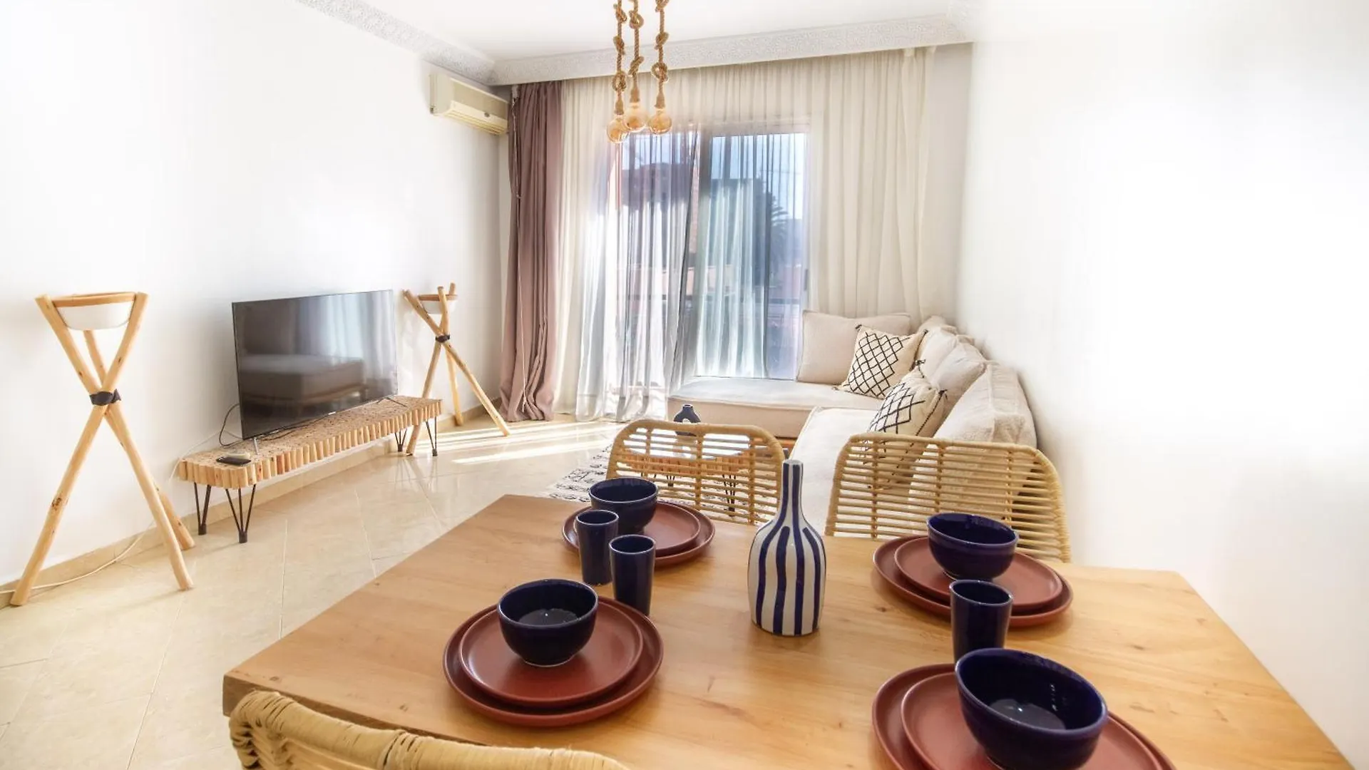 Apartment La Menara - 2 Chambres - Centre - Wifi Marrakesh