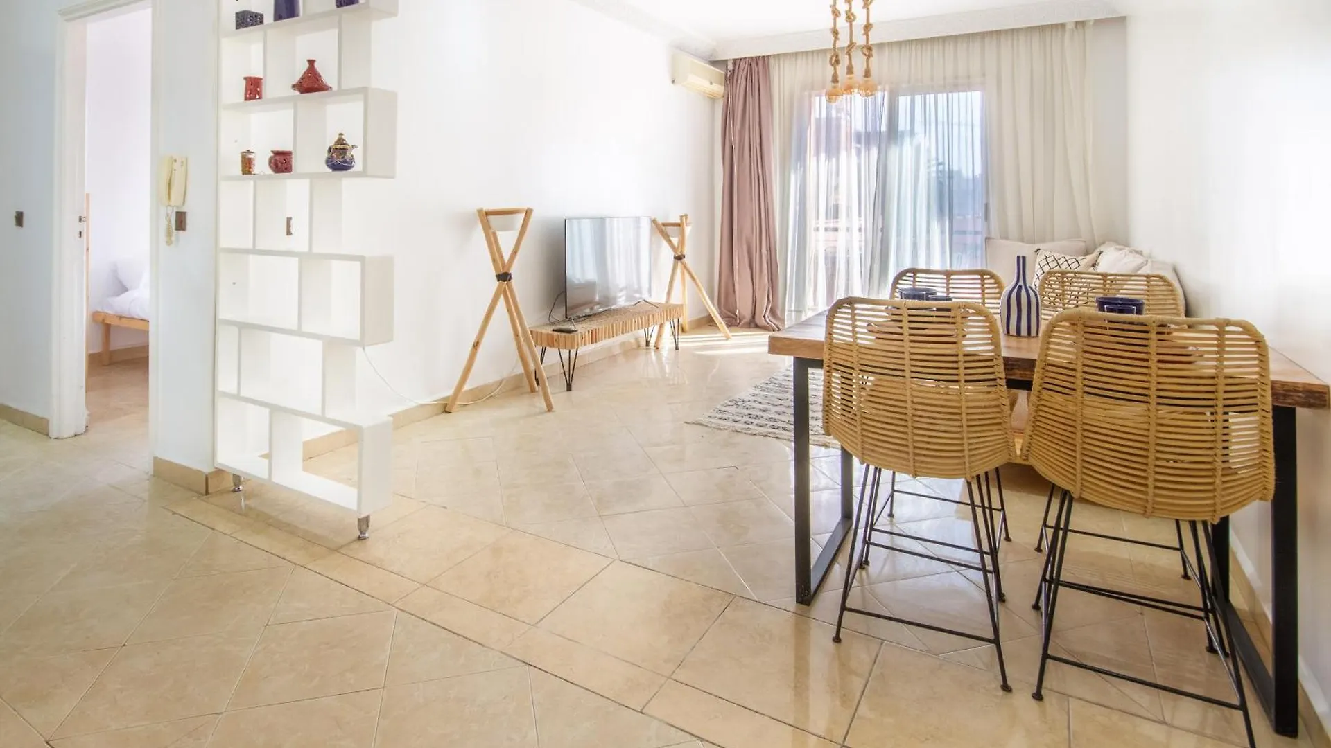 Apartment La Menara - 2 Chambres - Centre - Wifi Marrakesh