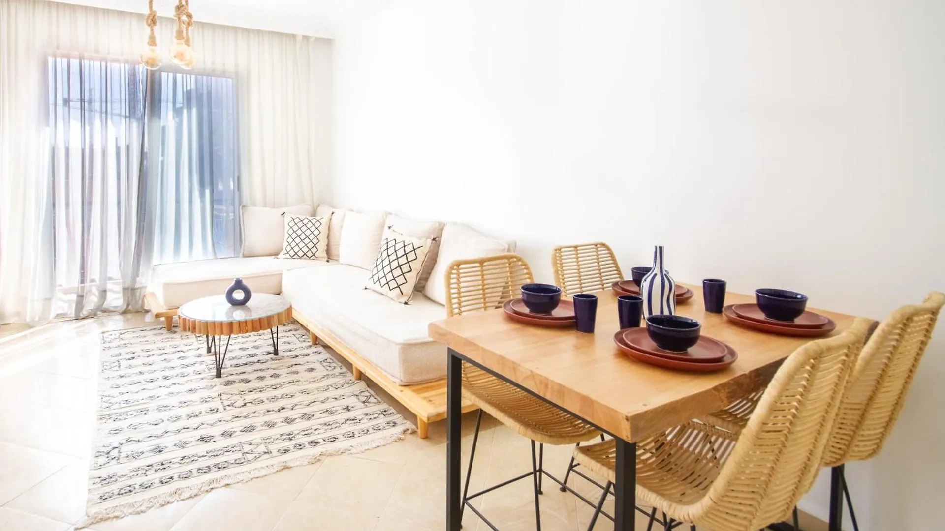 La Menara - 2 Chambres - Centre - Wifi 마라케시