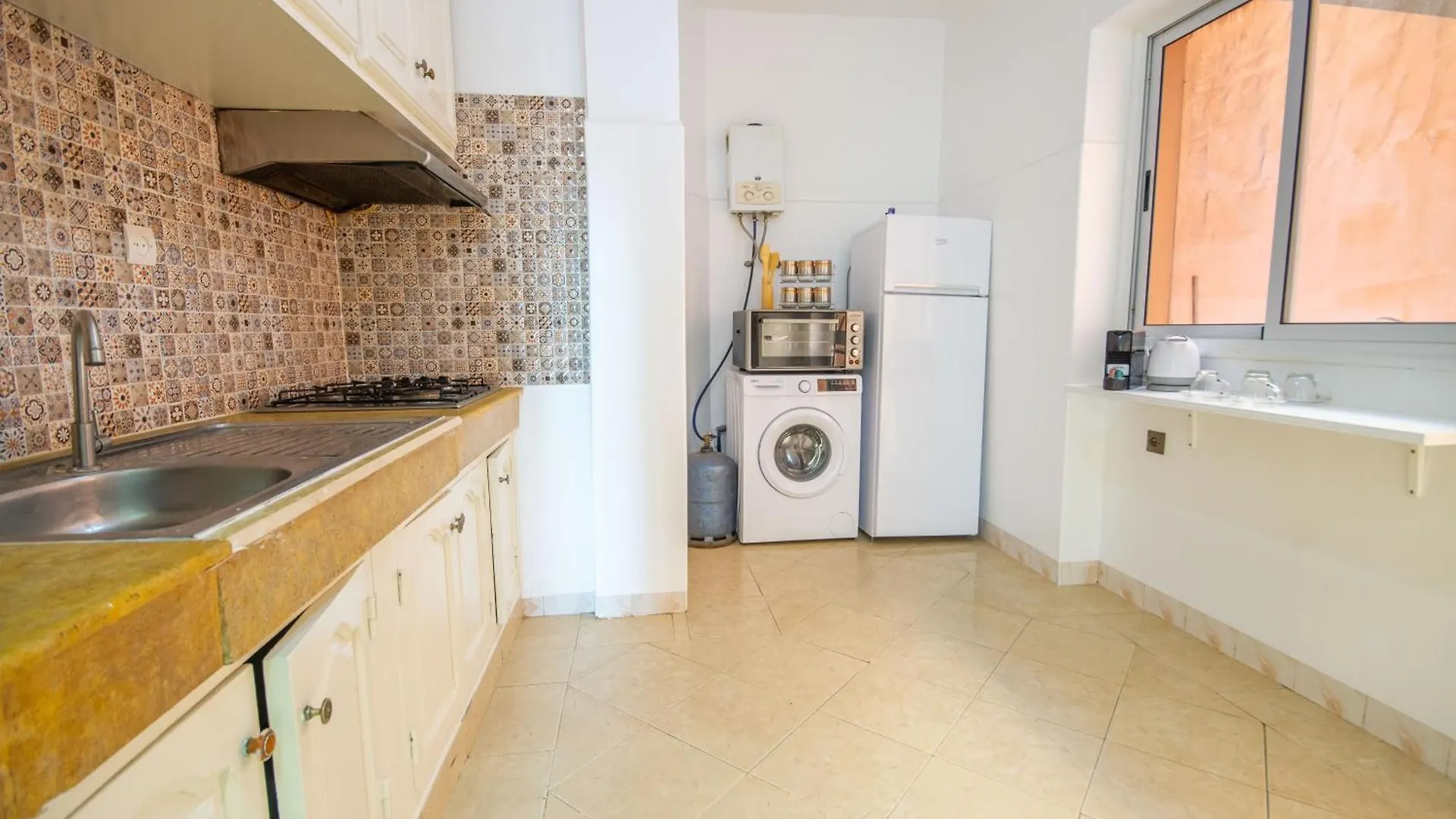 La Menara - 2 Chambres - Centre - Wifi 마라케시 0*,